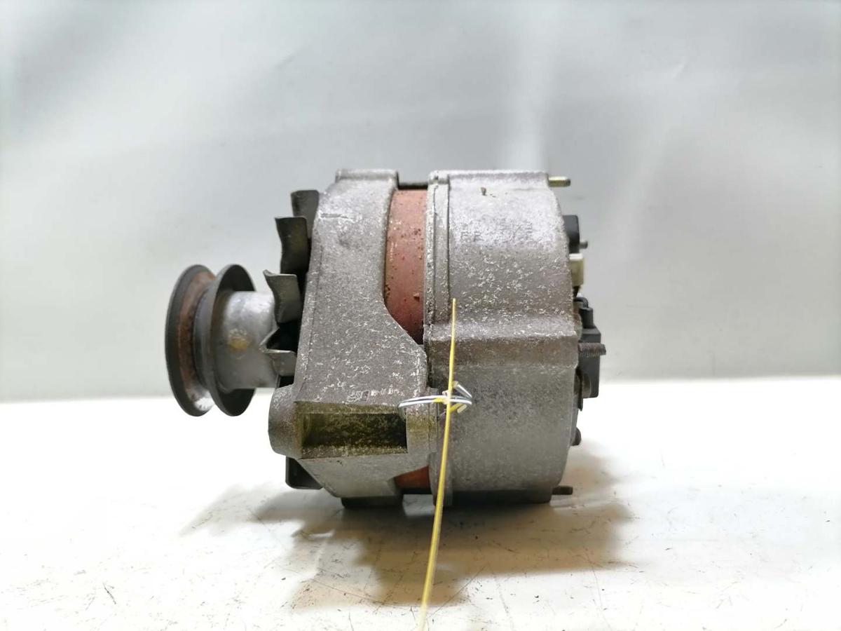 VW Passat 35I B3 original Lichtmaschine Generator 1.8 66kw Bj.1988